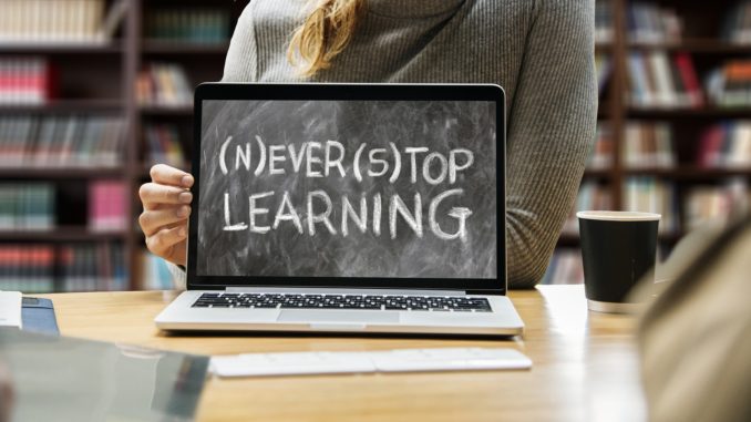 Feedback In Online Learning Environments Canadian School